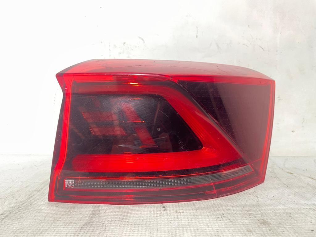 Rechter achterlicht VW T-ROC 2GC945208A, Auto-onderdelen, Verlichting, BMW, Gebruikt, Ophalen