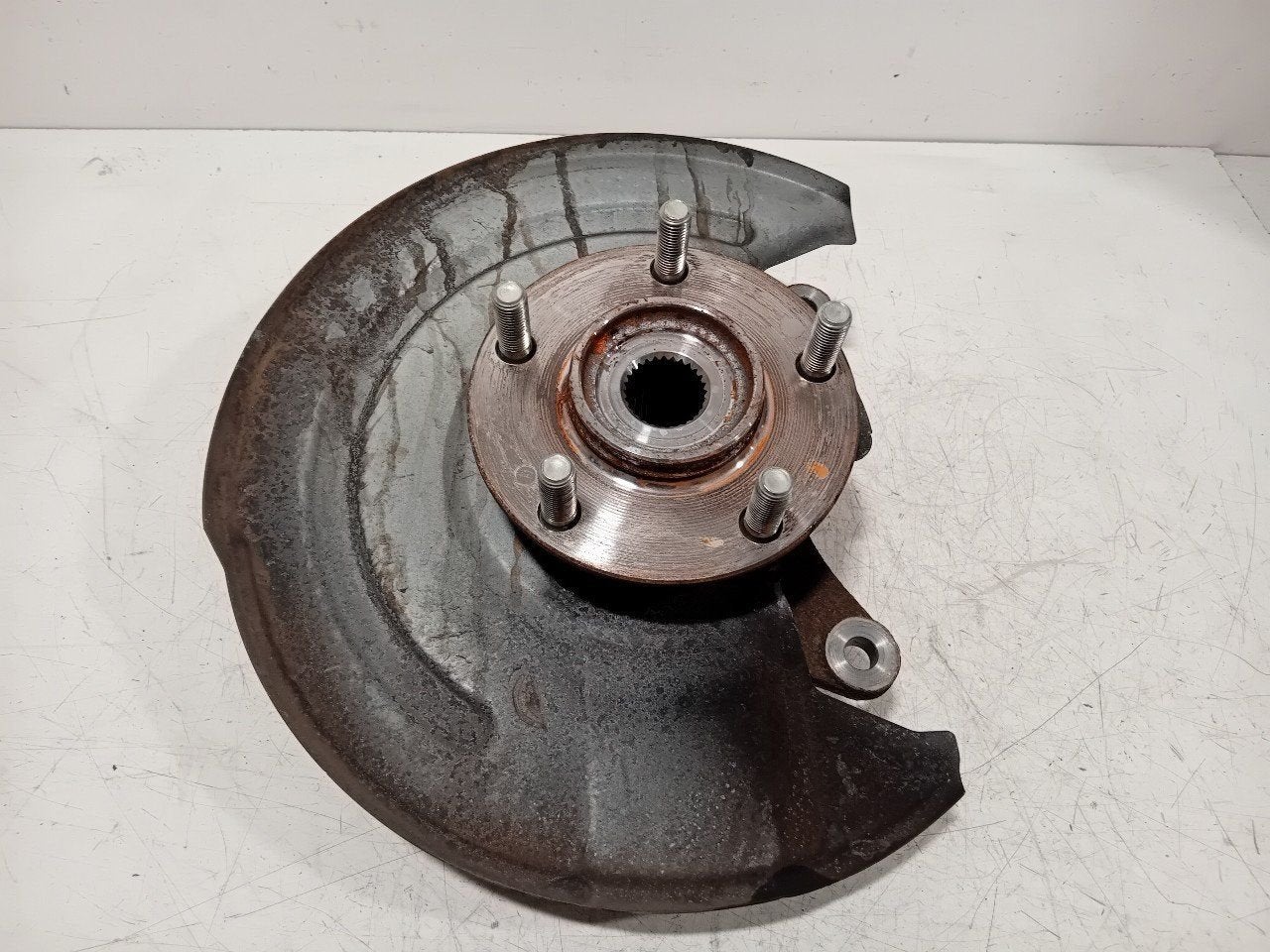 Wielnaaf rechts voor Mitsubishi Eclipse, Onderdelen@venauto.nl, Van der Ven Autorecycling B.V., Ettenseweg 76, 4706 PB Roosendaal, The Netherlands