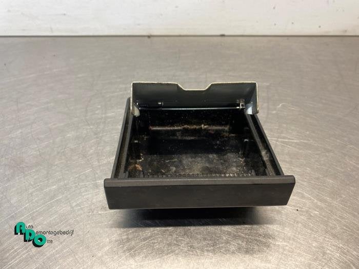 Cendrier avant d'un Toyota Starlet (Starlet 90-), -, 3 mois de garantie, Toyota, Utilisé