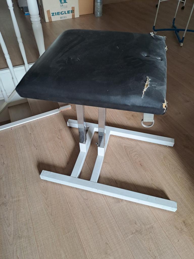 Gymna stoel, Enlèvement