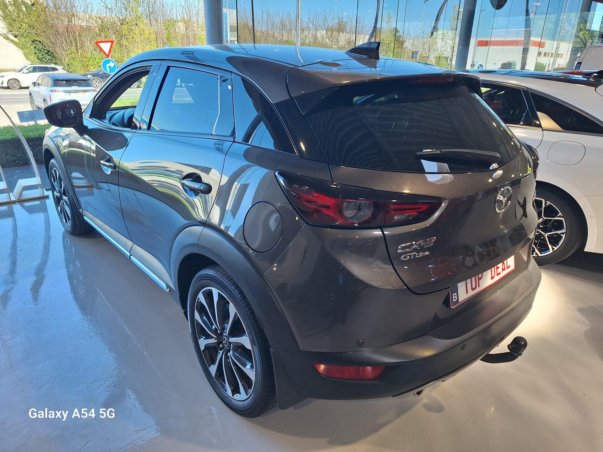 Mazda CX-3 SKYDRIVE - 12M WARRANTY - NEW CONDITION - ECONOMI, Auto's, 1998 cc, Gebruikt, Overige kleuren, 89 kW
