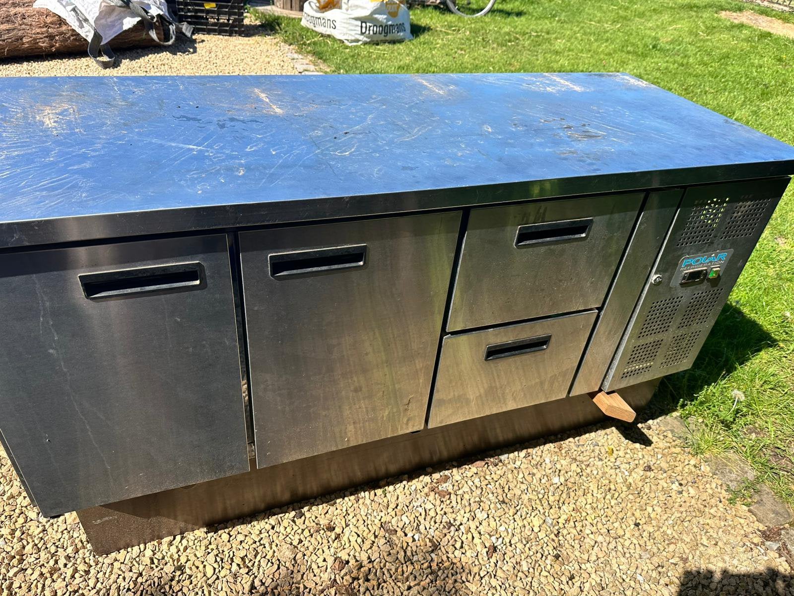 Grote frigo Polar, Ophalen