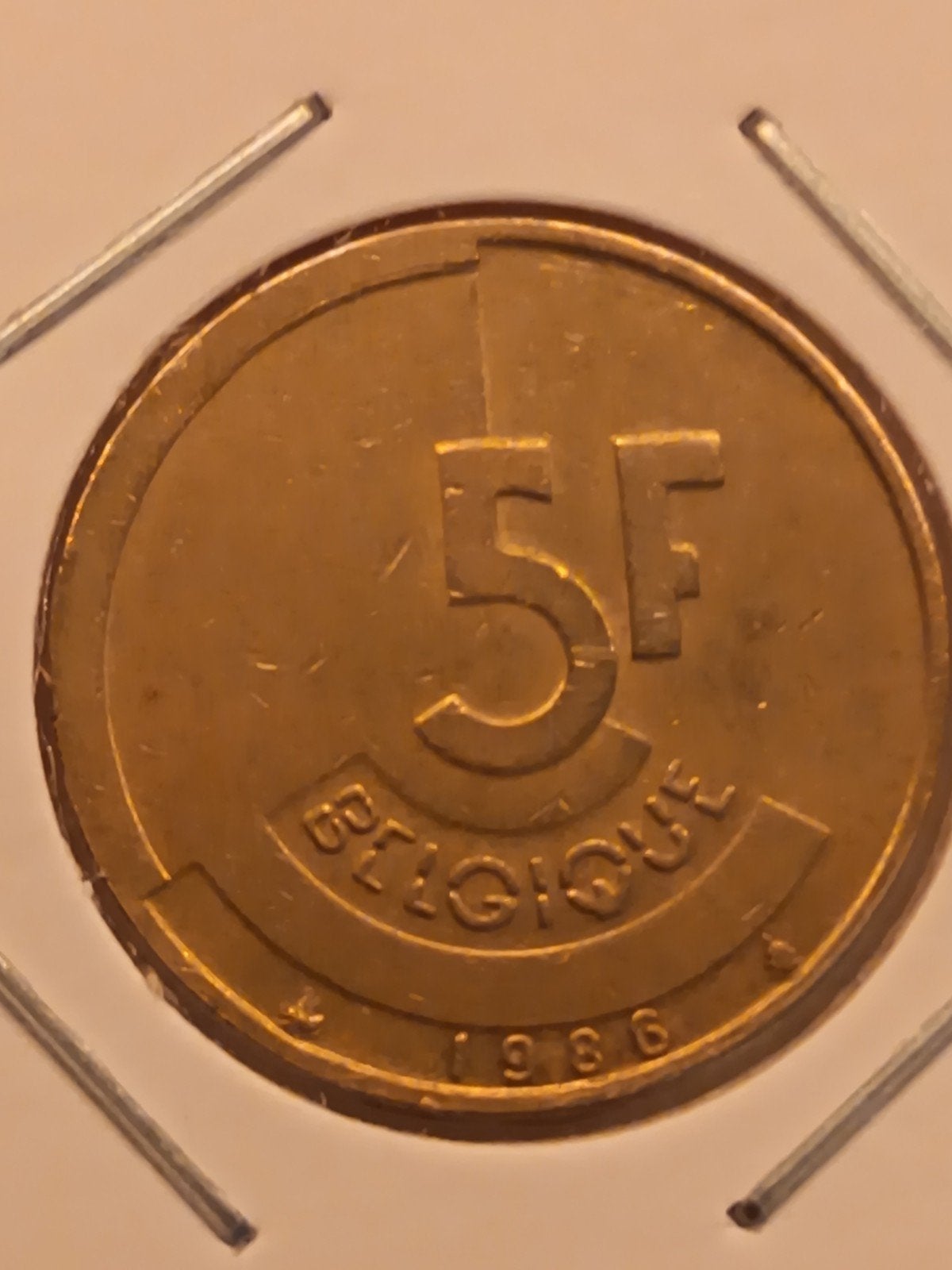 5 Frank 1986fr, zonder streep in E, Ophalen of Verzenden