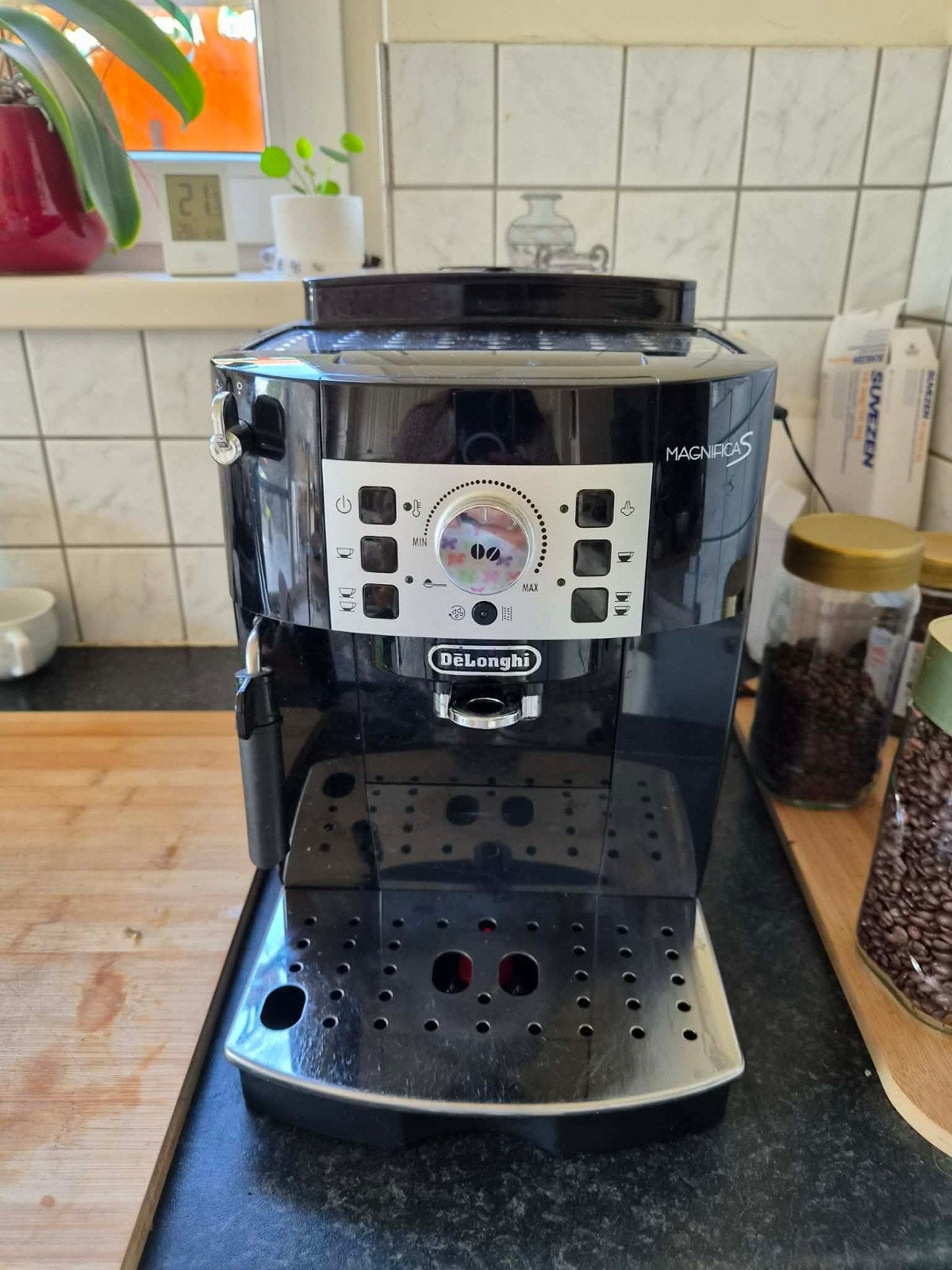 DeLonghi Magnificas volautomatische espressomachine, Ophalen, Gebruikt, Espresso apparaat, Koffiebonen
