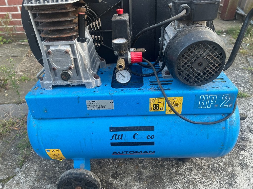 Compressor atlasco 50l, Doe-het-zelf en Bouw, Ophalen, Gebruikt, 10 bar of meer, 25 tot 100 liter