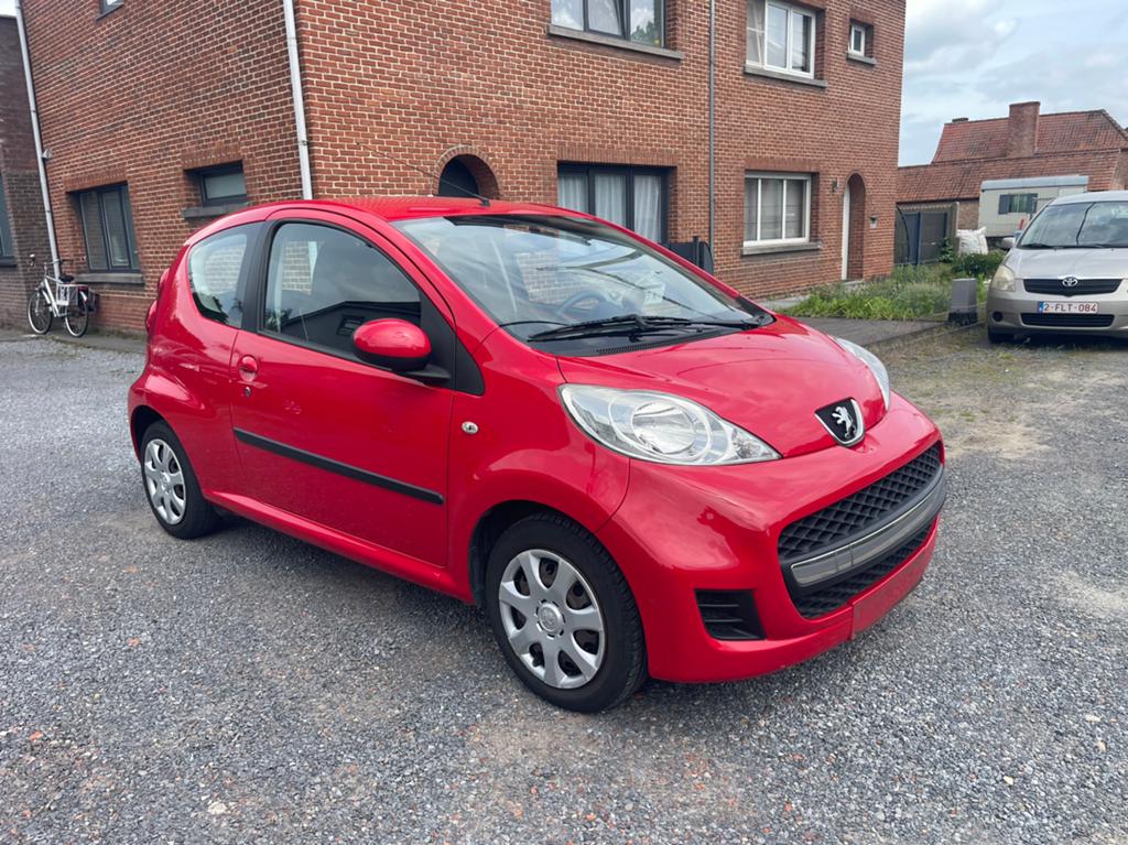 Peugeot 107 1.0i Essence, climatisation, 1er propriétaire,.., Autos, Peugeot, Rouge, Euro 5, Entretenue par le concessionnaire