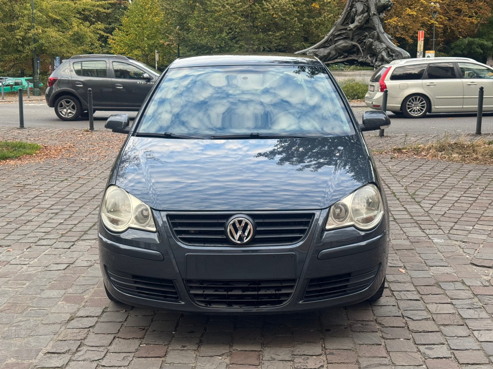 Volkswagen polo 1.2 essence EURO4 prêt a imatriculer, Autos, Argent ou Gris, Achat, Boîte manuelle, Entretenue par le concessionnaire