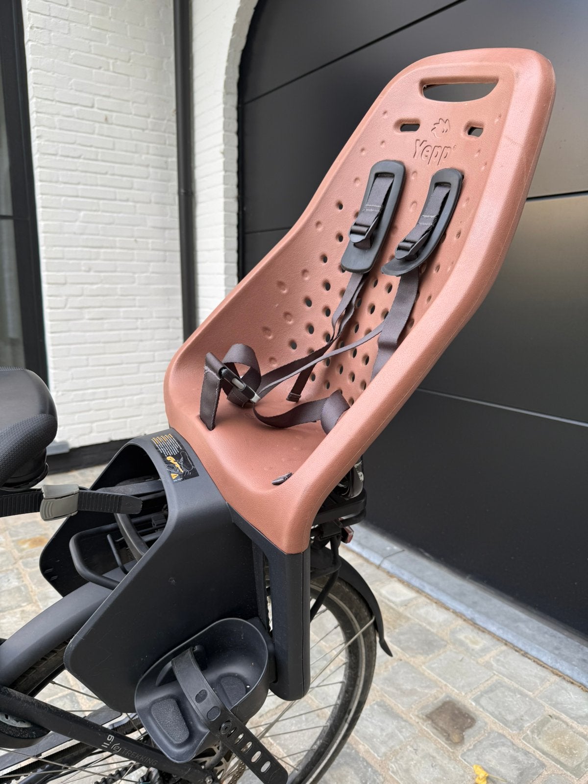 Yepp fietsstoeltje bruin, Enlèvement, Utilisé, Siège arrière