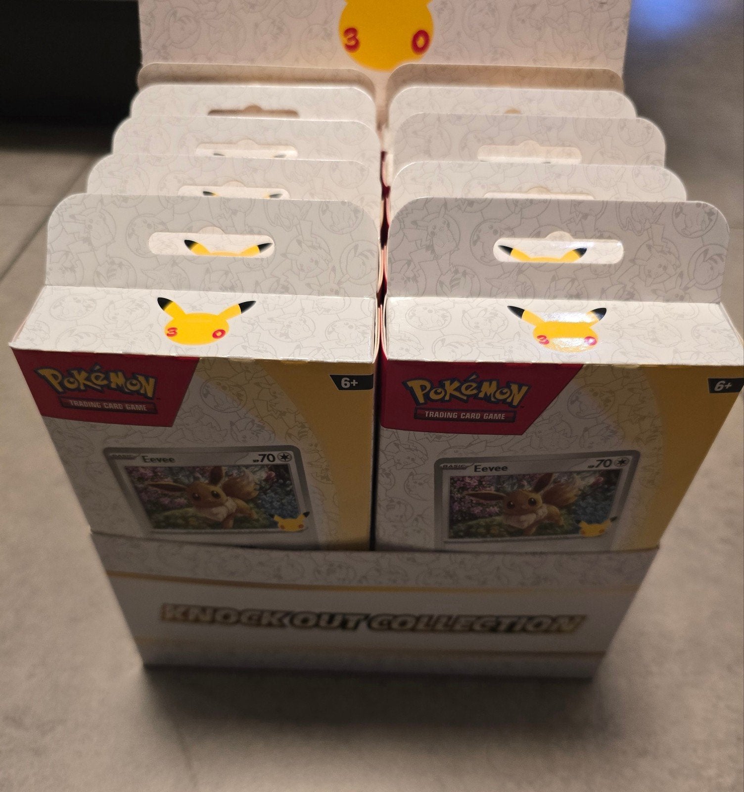 Pokemon 30th Celebration: Knock Out Collection, Hobby & Loisirs créatifs, Enlèvement, Neuf, Booster