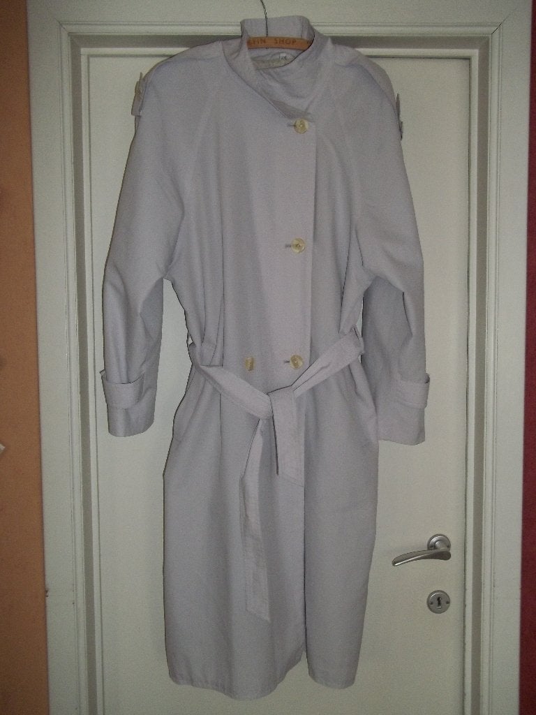 Imper gris, Kleding | Dames, Jassen | Zomer, Ophalen of Verzenden, Zo goed als nieuw, Maat 42/44 (L), Grijs