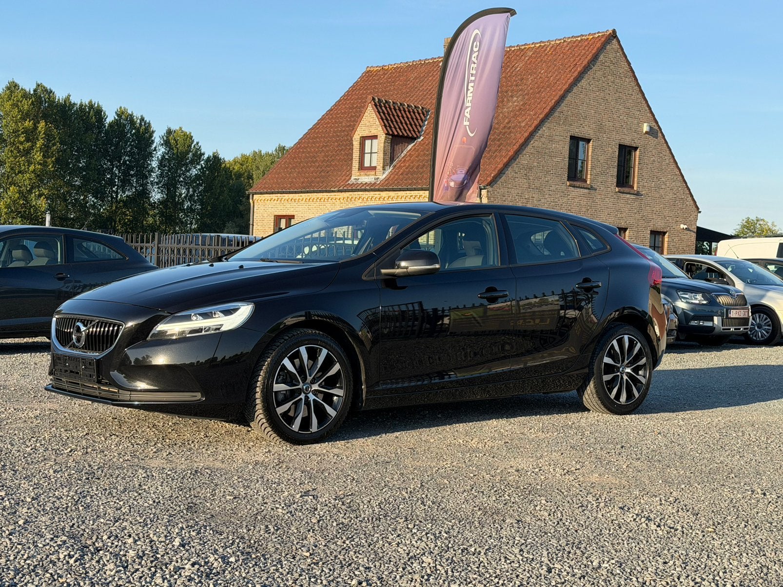 Volvo V40 1.5 benzine automaat, 95.000 km, Navi, Camera,m, Auto's, Volvo, Dealer onderhouden, 1498 cc, Euro 6, Zwart