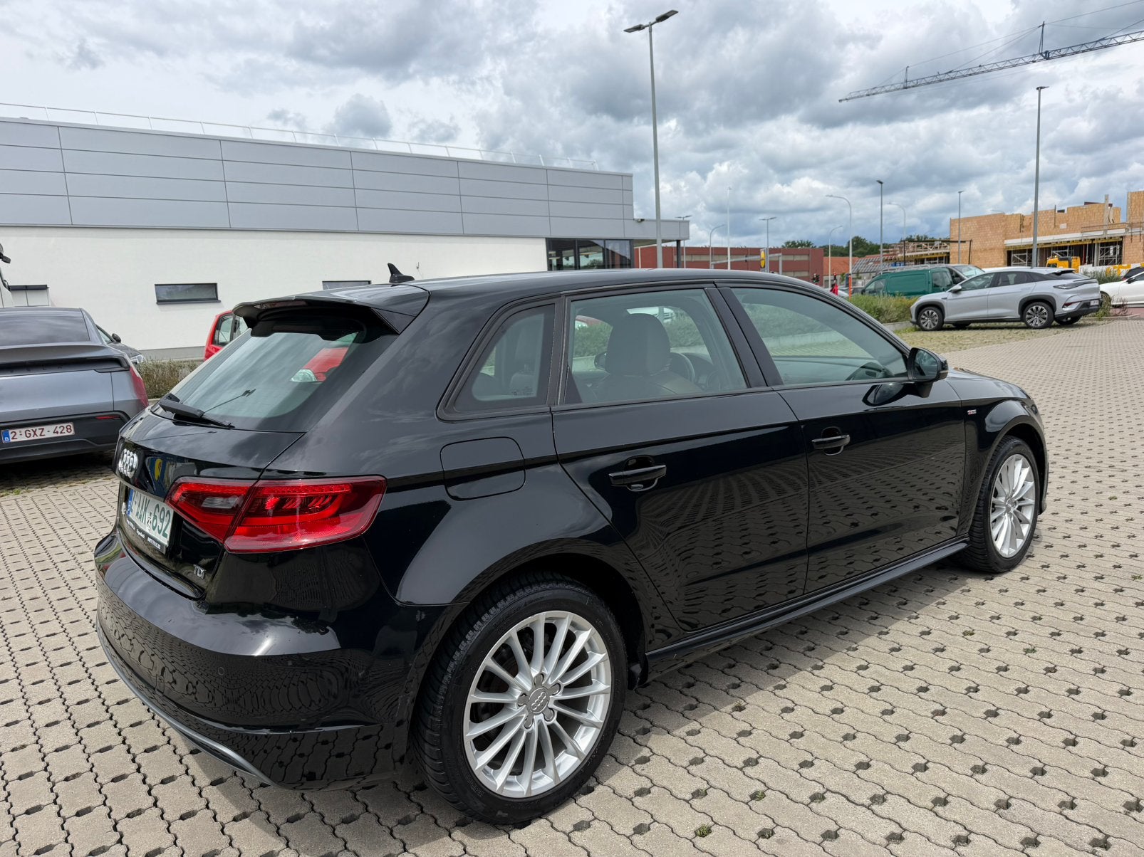 Audi a3  1.6 tdi S linie 2016 nieuwe staat, Auto's, Audi, Euro 6, Bedrijf, 5 deurs, Te koop