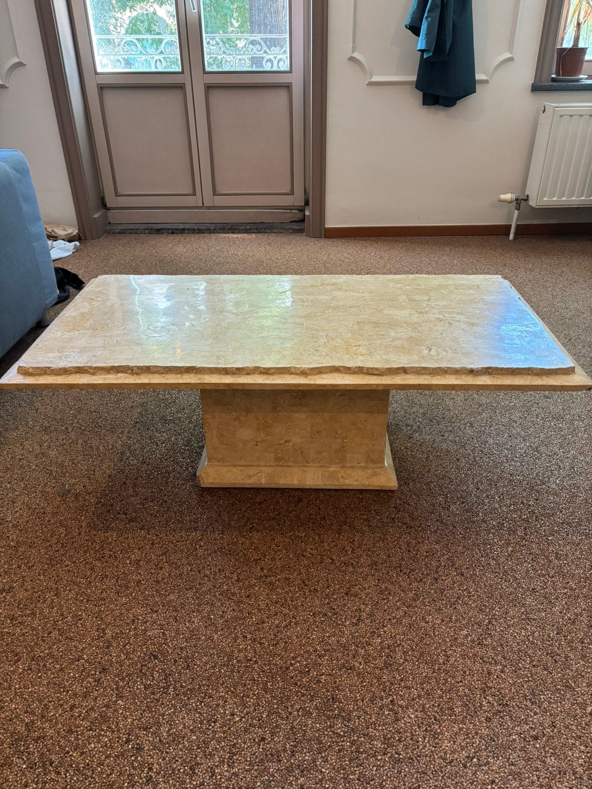 Creme salontafel van hout, Doe-het-zelf en Bouw, Plinten en Afwerking, Ophalen, Gebruikt