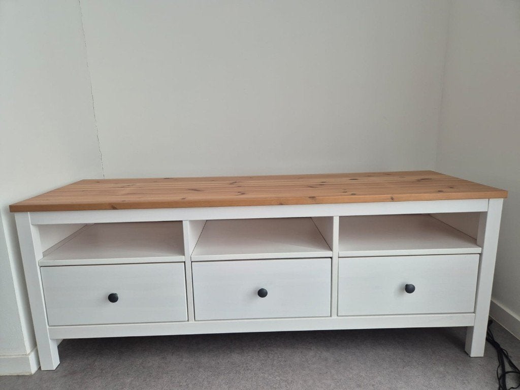Meuble tv ikea, 25 à 50 cm, Comme neuf, Enlèvement, 50 à 100 cm