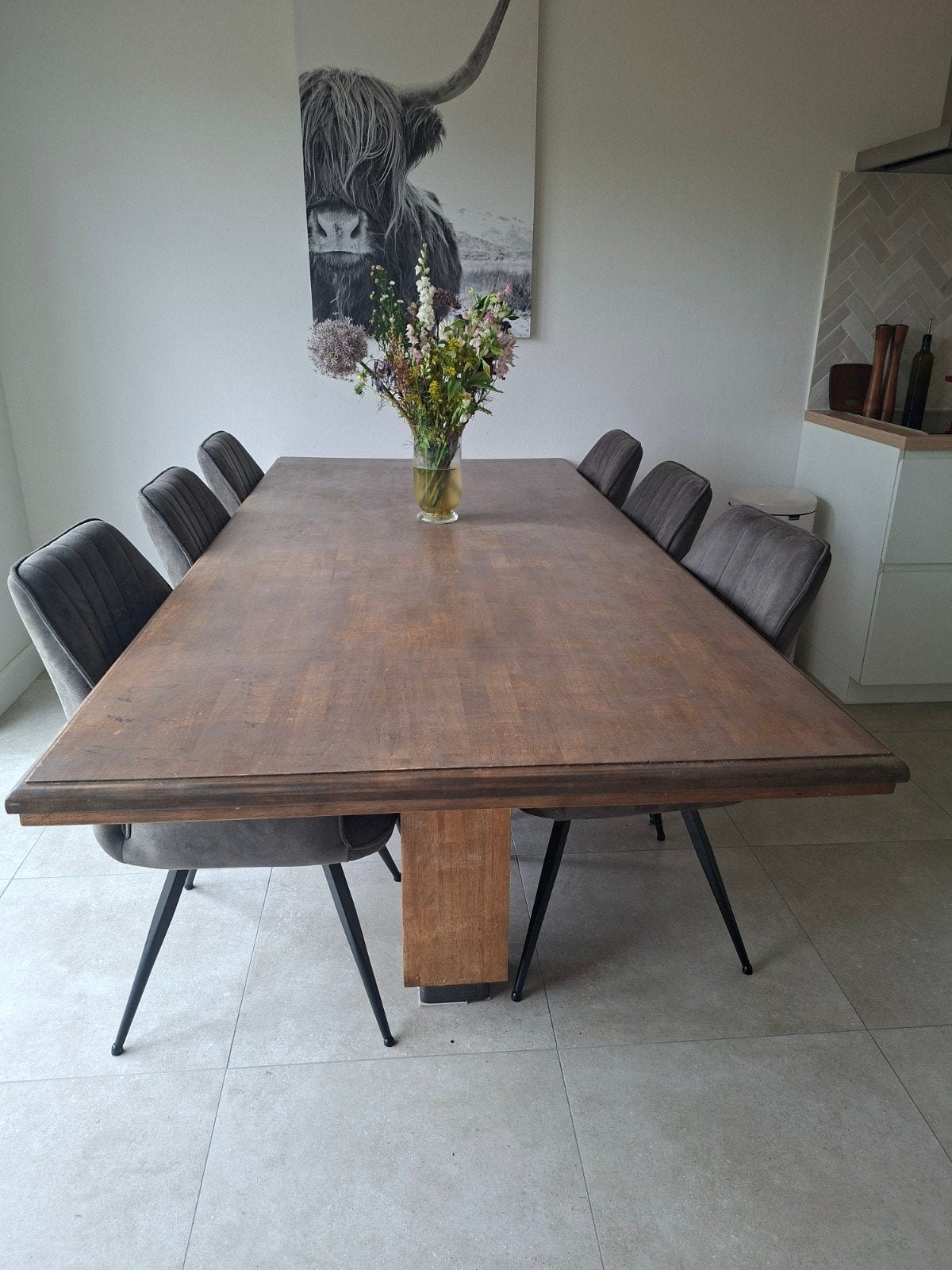 houten tafel, Enlèvement