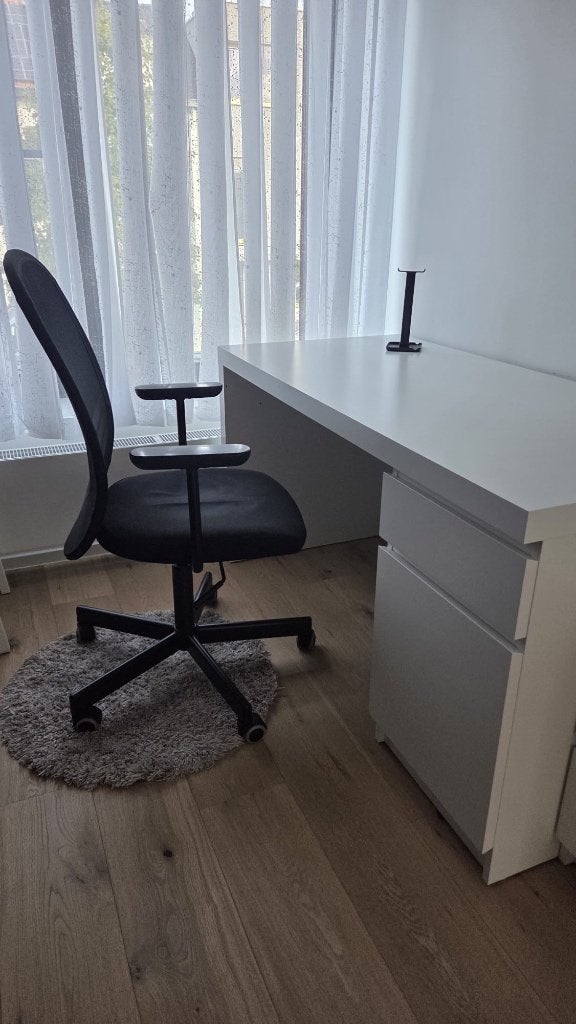 Bureau + chaise de bureau, Maison & Meubles, Bureau d'écolier, Comme neuf, Enlèvement, IKEA