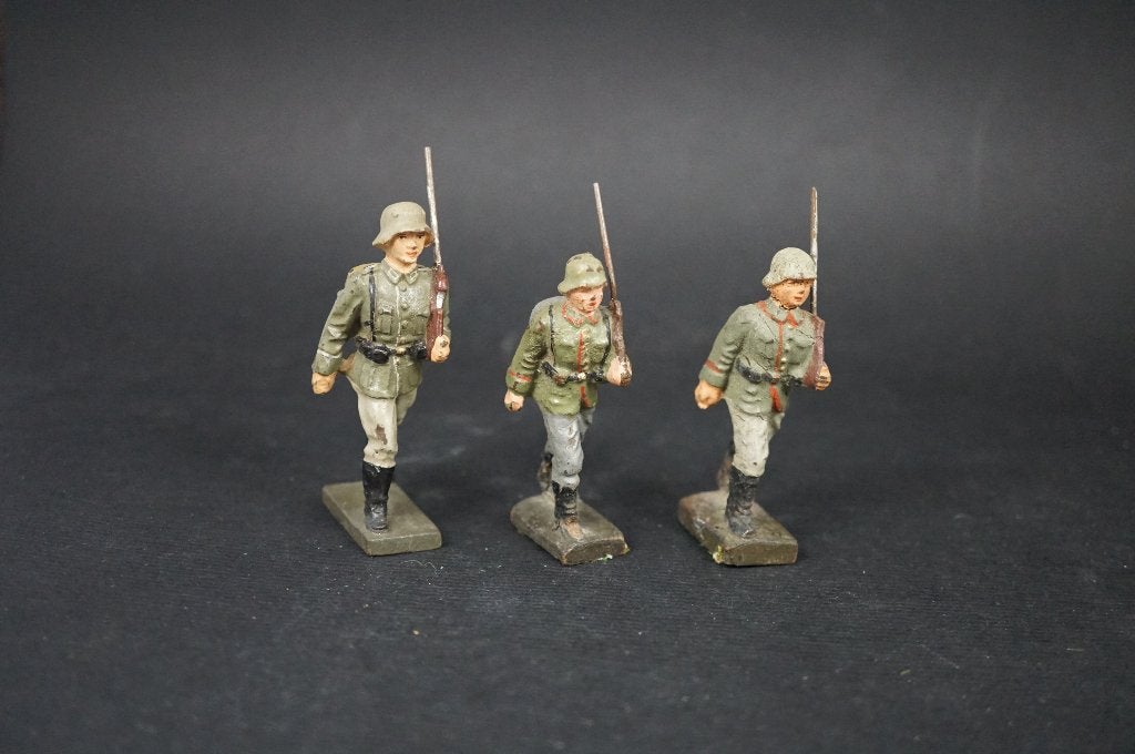 3 soldats allemands différents - LINEOL, Enlèvement ou Envoi