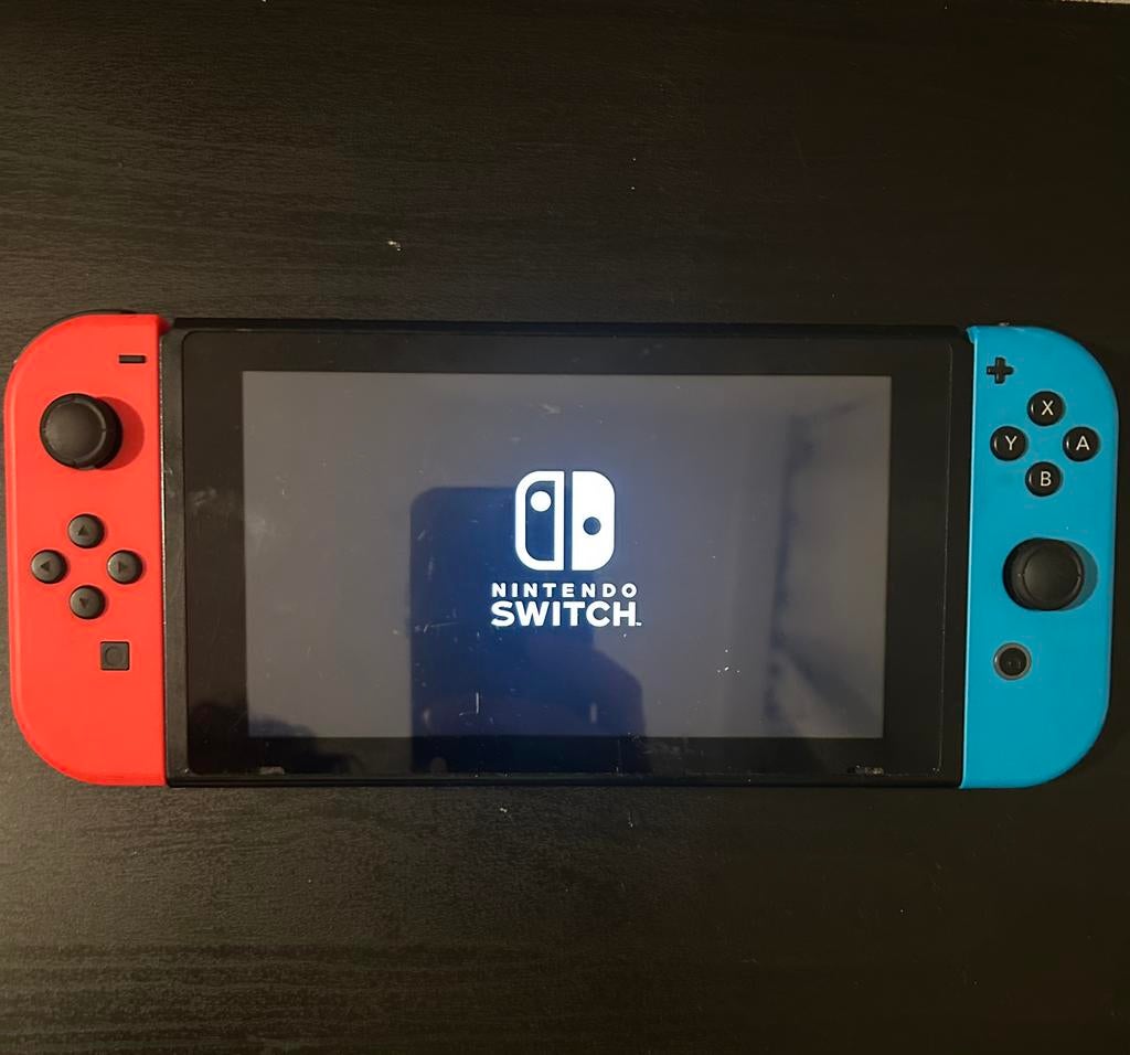 Nintendo Switch, Enlèvement, Utilisé, Avec 2 manettes, Switch Original