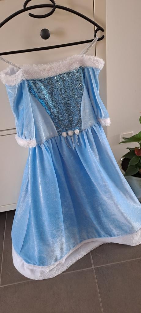 Frozen kleedje efteling, Ophalen