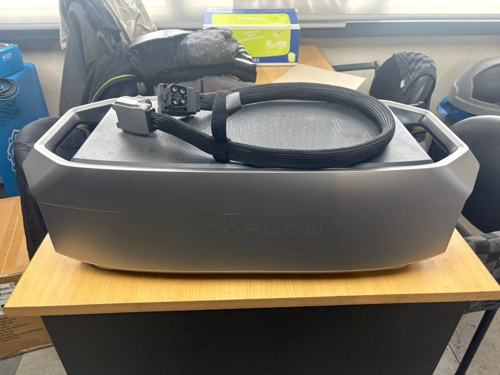 2 ECO Flow delta pro 3batterijen, Ophalen, Zo goed als nieuw