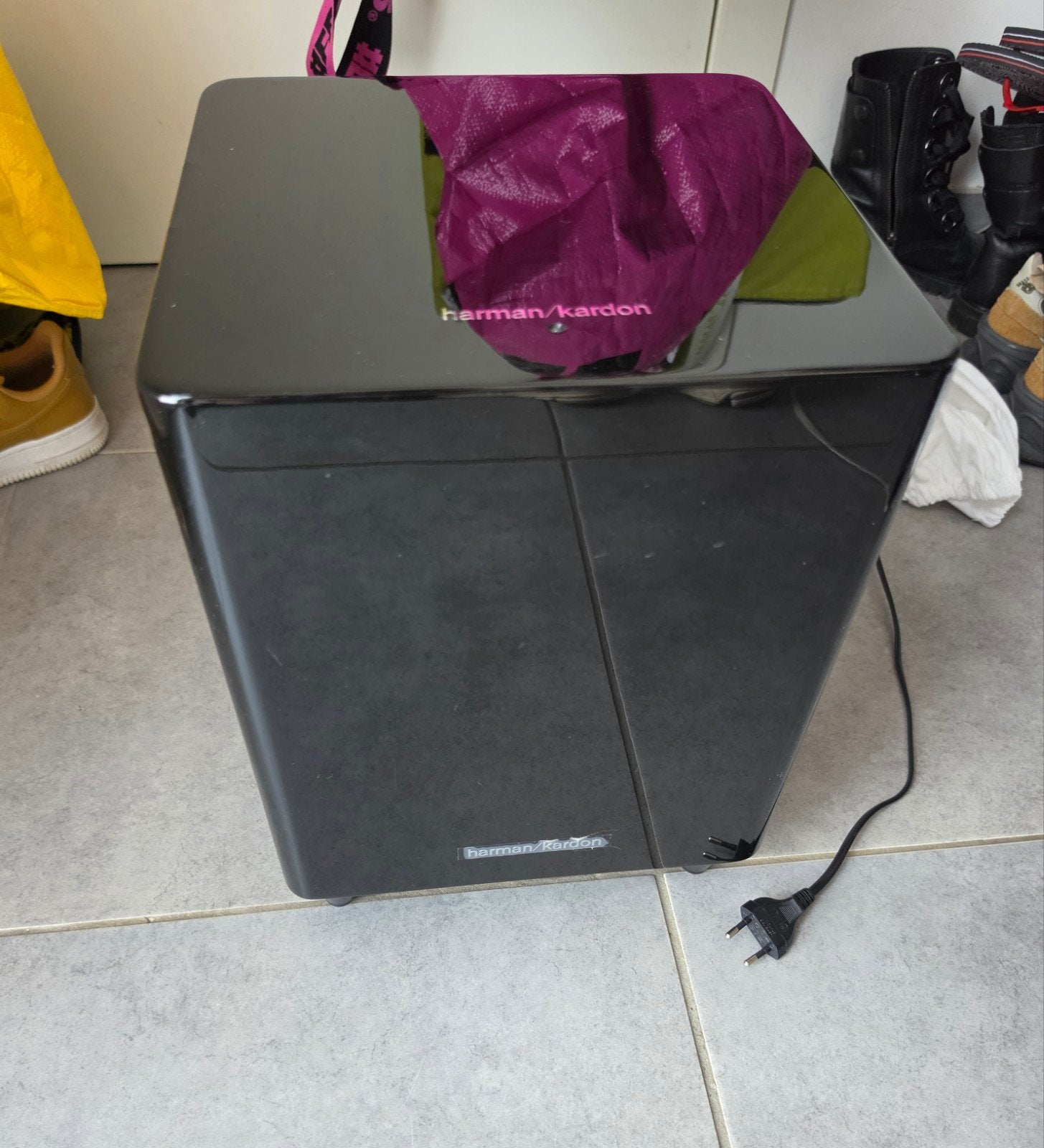 Harman Kardon HKTS210SUB230 - Caisson de basse- Pour pièces, TV, Hi-fi & Vidéo, Enceintes, Ne fonctionne pas, Harman Kardon