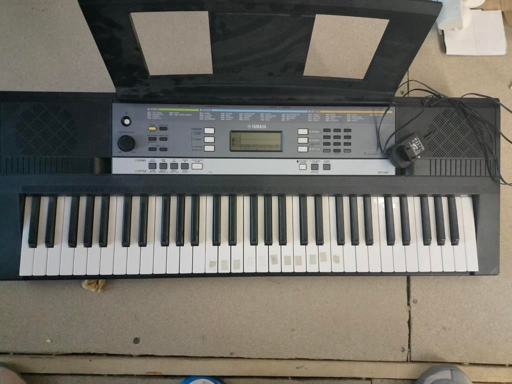 Keyboard Yamaha met staander, Muziek en Instrumenten, Ophalen, Yamaha