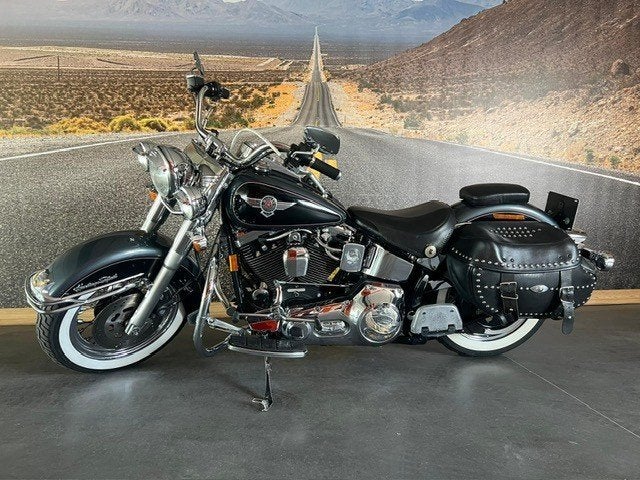 HD SOFTAIL NOSTALGIA FLSTN, Entreprise, Occasion, Plus de 35 kW, Manuelle