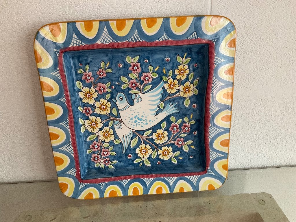 Assiette décorative, Enlèvement