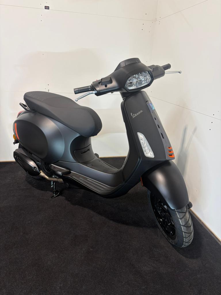 Vespa sprint 125s 2025, Eén persoon