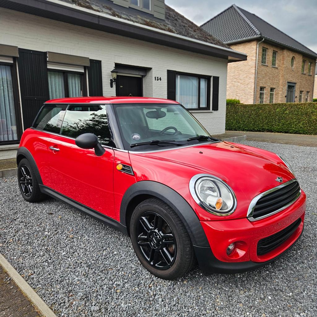 Mini cooper, Rouge, Electronic Stability Program (ESP), Entreprise, Boîte manuelle