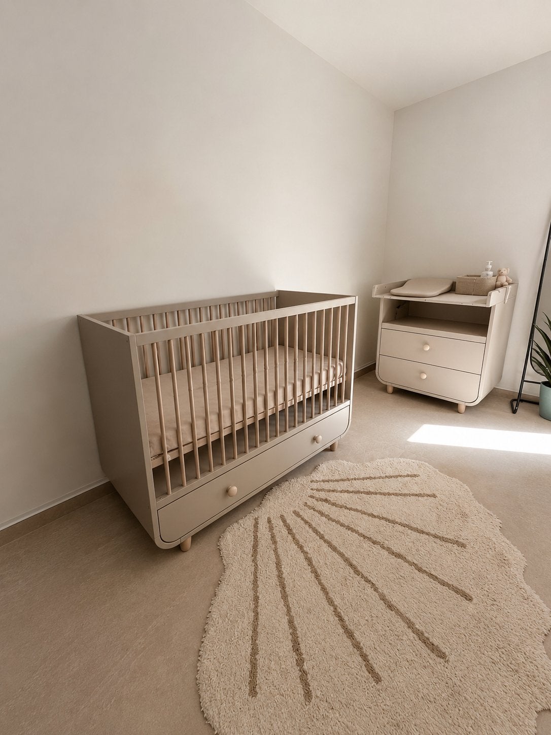 Chambre bébé IKEA MYLLRA – Lit bébé + table à langer, Enlèvement ou Envoi, Comme neuf