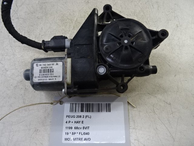 MOTEUR LEVE VITRE ELECTRIQUE AVANT DROIT (9674254380), Mevr. I. Hauben, Utilisé, Droite, Rue de l'Espoir 34 34
4030  GRIVEGNÉE, BE
