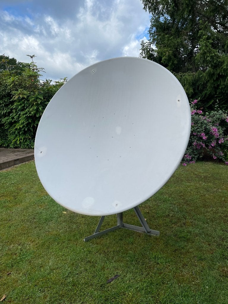 Professionele schotelantenne 1m80 met richtsysteem, TV, Hi-fi & Vidéo, Antennes paroboliques, Utilisé, Antenne (parabolique), Autres marques