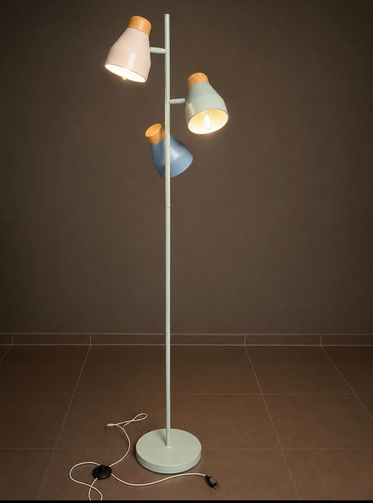 Lampadaire scandinave, Maison & Meubles, Lampes | Lampadaires, Enlèvement, Comme neuf, Bois