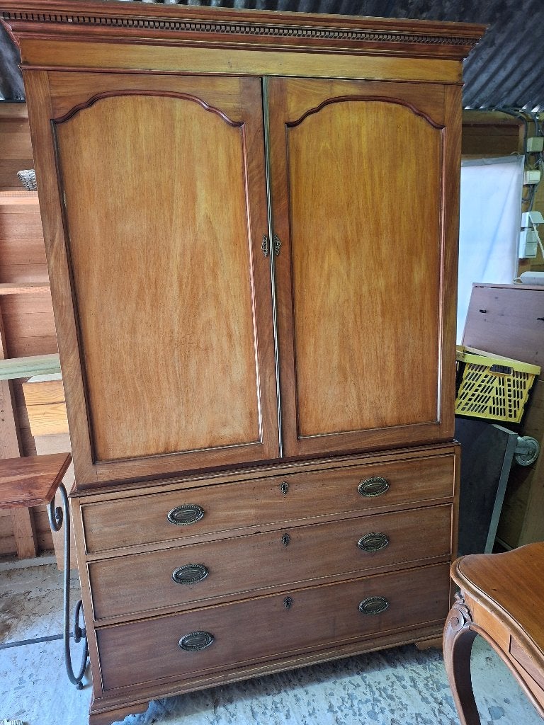 robuuste kast, 100 tot 150 cm, 150 tot 200 cm, 50 tot 75 cm, Ophalen