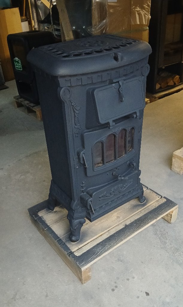Offre magnifique poêle à bois avec fenêtres de Thermocet, Bricolage & Construction, Chauffage & Radiateurs, Utilisé, Poêle, Enlèvement ou Envoi