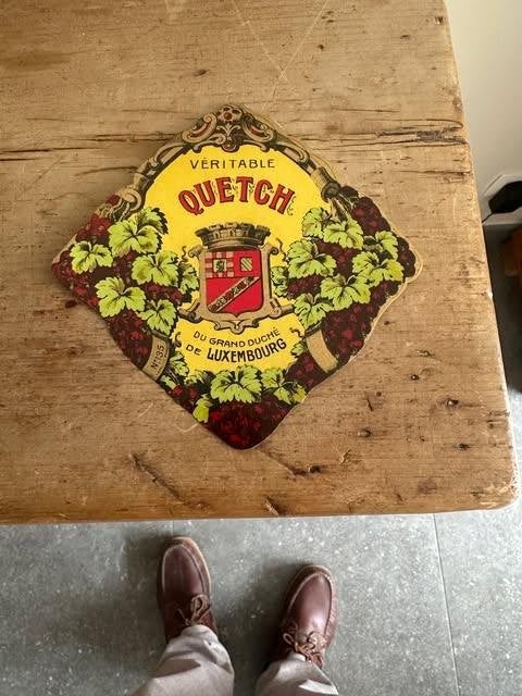 label etiket véritable Quetch Luxembourg, Overige typen, Info@nouetch.lu, Nieuw, Ophalen of Verzenden