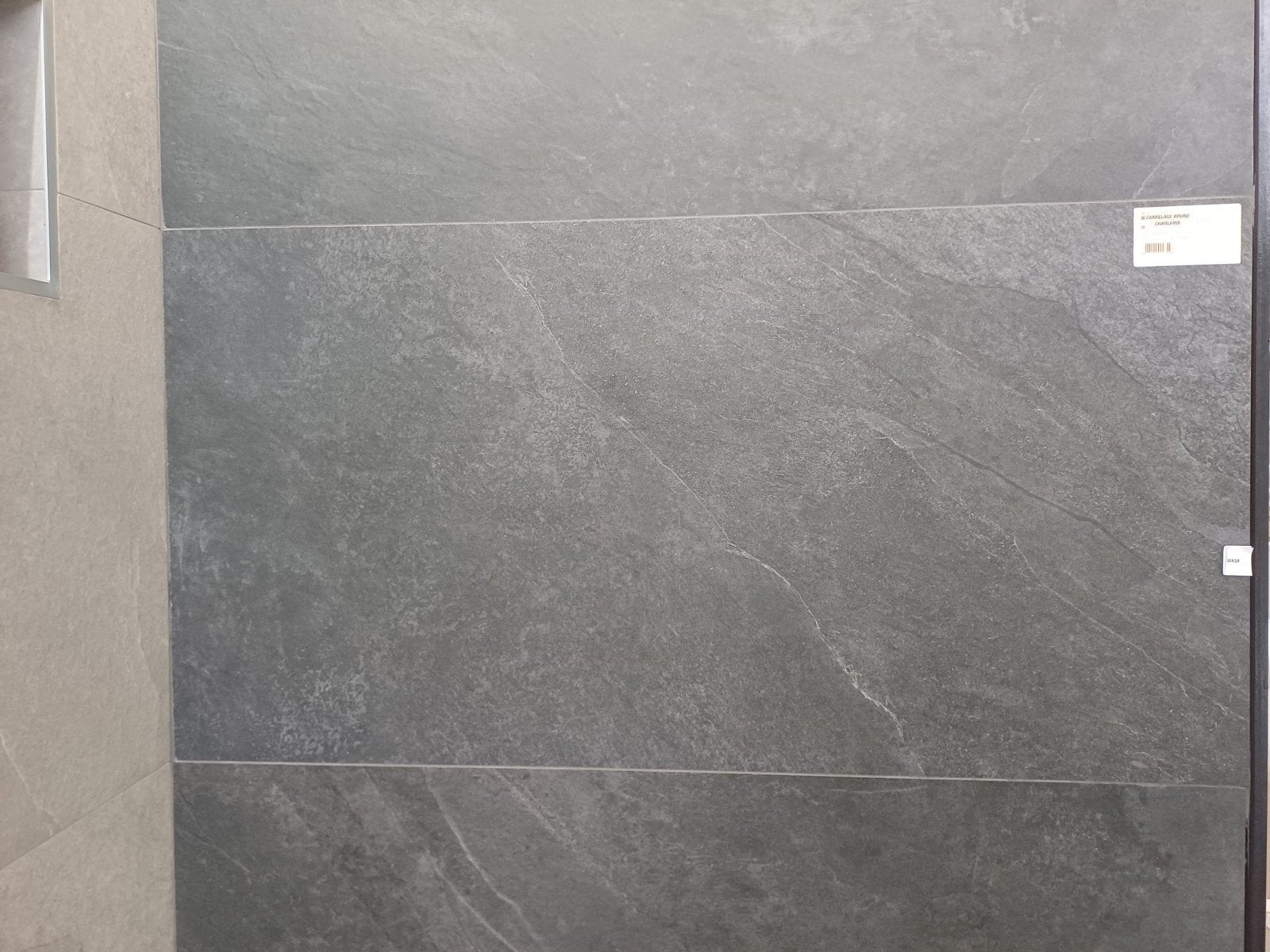 carrelage salle de bain  et wc : ap 0488 04 43 10, Bricolage & Construction, Enlèvement ou Envoi