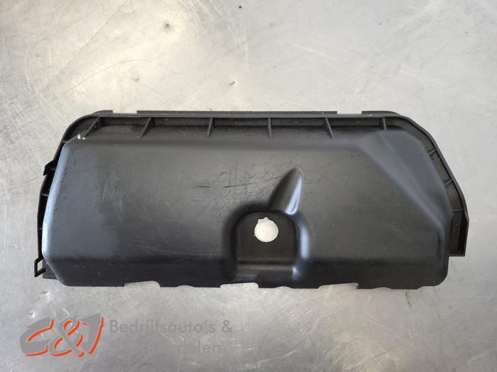 Couverture moteur d'un Renault Trafic, Renault, -, 3 mois de garantie, Utilisé