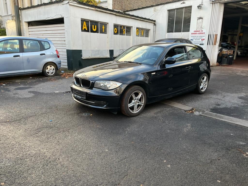BMW 1 Serie 116i | 2010 | Benzine Euro 5 | 132.100 KM, Auto's, BMW, Euro 5, 1 Reeks, Airconditioning, Bedrijf
