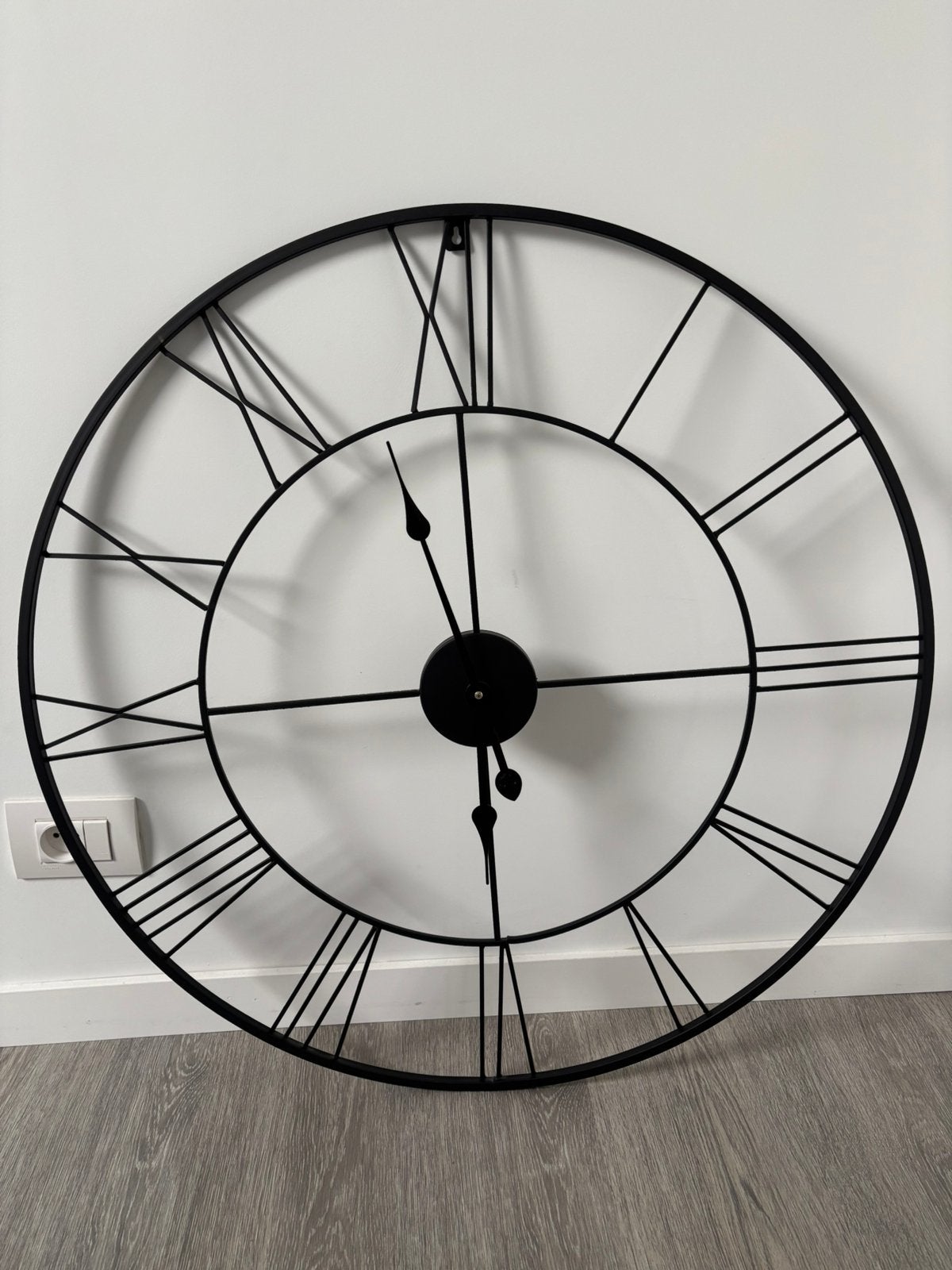 wandklok 80cm, Ophalen, Analoog, Werkt op batterijen, Industrieel