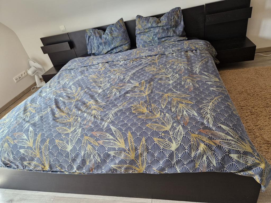 Malm bed + matras 180x200, Huis en Inrichting, Slaapkamer | Complete slaapkamers, Ophalen, Gebruikt, Tweepersoons