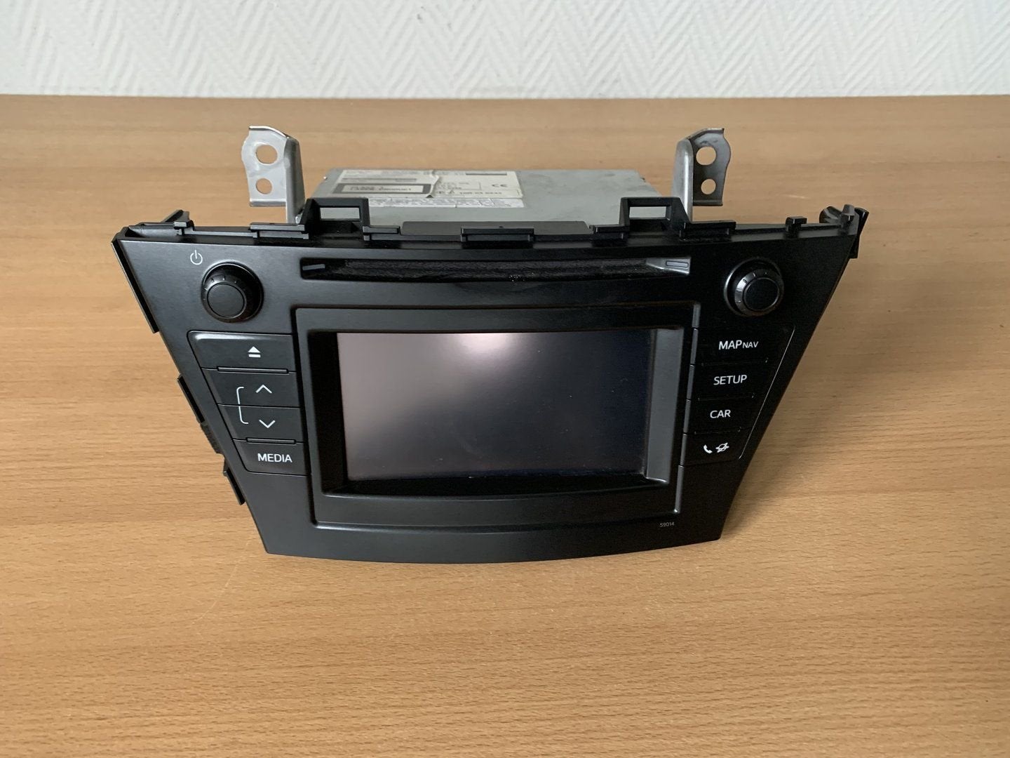 radio navigatie toyota prius plus 2011 tot 2014 86140-47150, Gebruikt, -, -, Ophalen of Verzenden