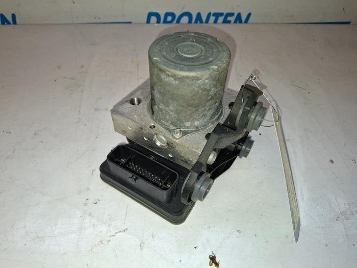 Pompe ABS d'un Volkswagen Polo, Volkswagen, -, 3 mois de garantie, Utilisé