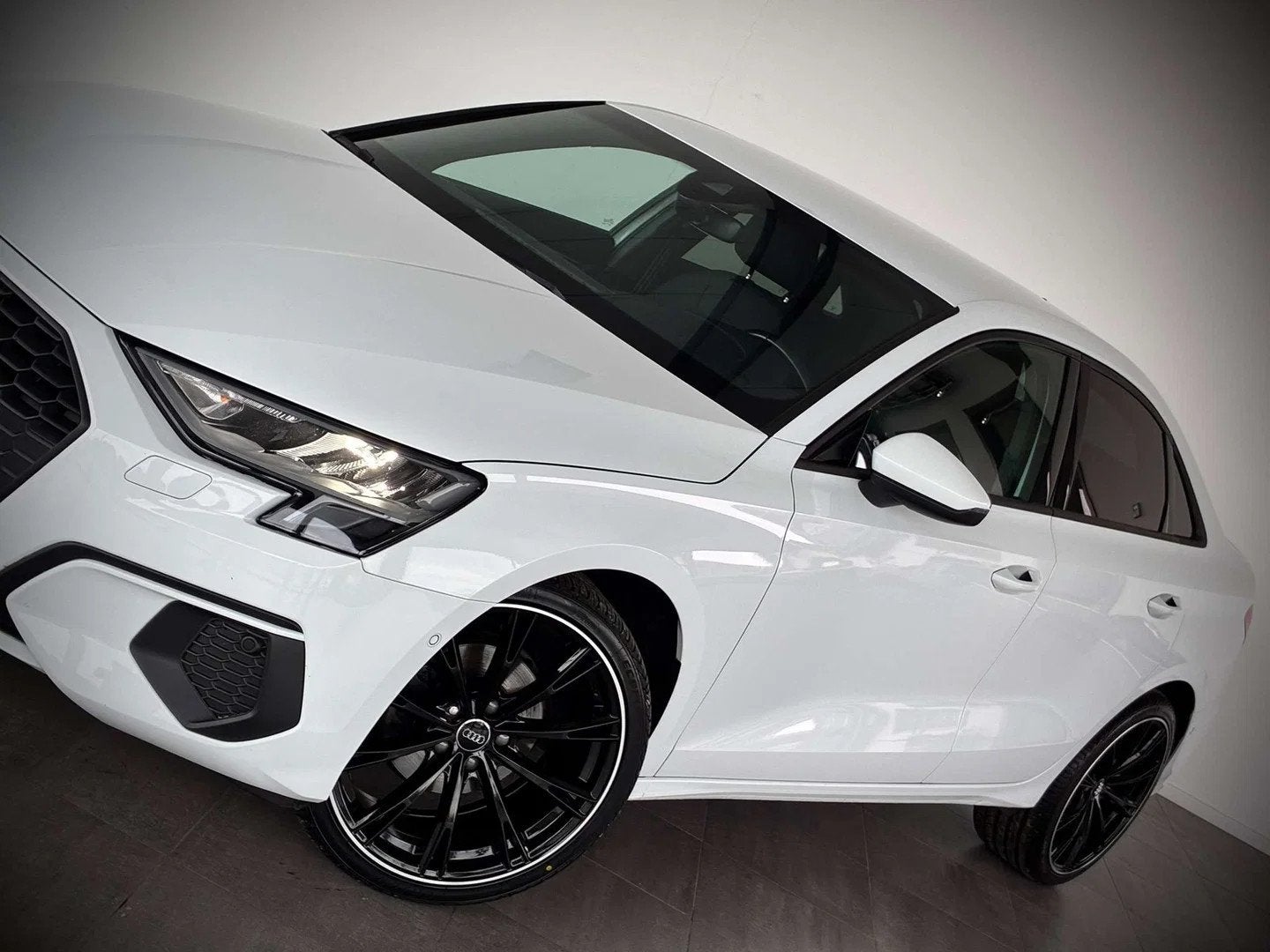 Audi A3 1.0 TFSi SPORT-1ERPRO-COCKPIT-CARPLAY-GPS-CUIR-JANTE, Auto's, Audi, Gebruikt, Wit, Bedrijf, 3 cilinders