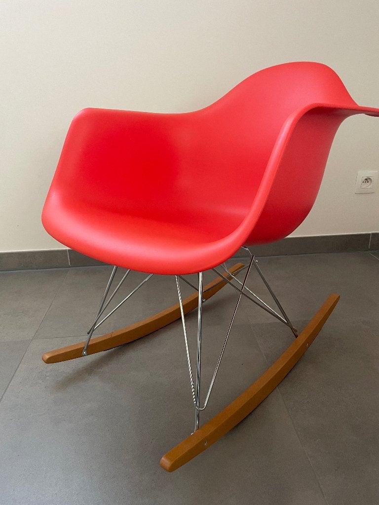 Vitra rocking chair te koop, Huis en Inrichting, Stoelen, Ophalen, Kunststof, Gebruikt, Design