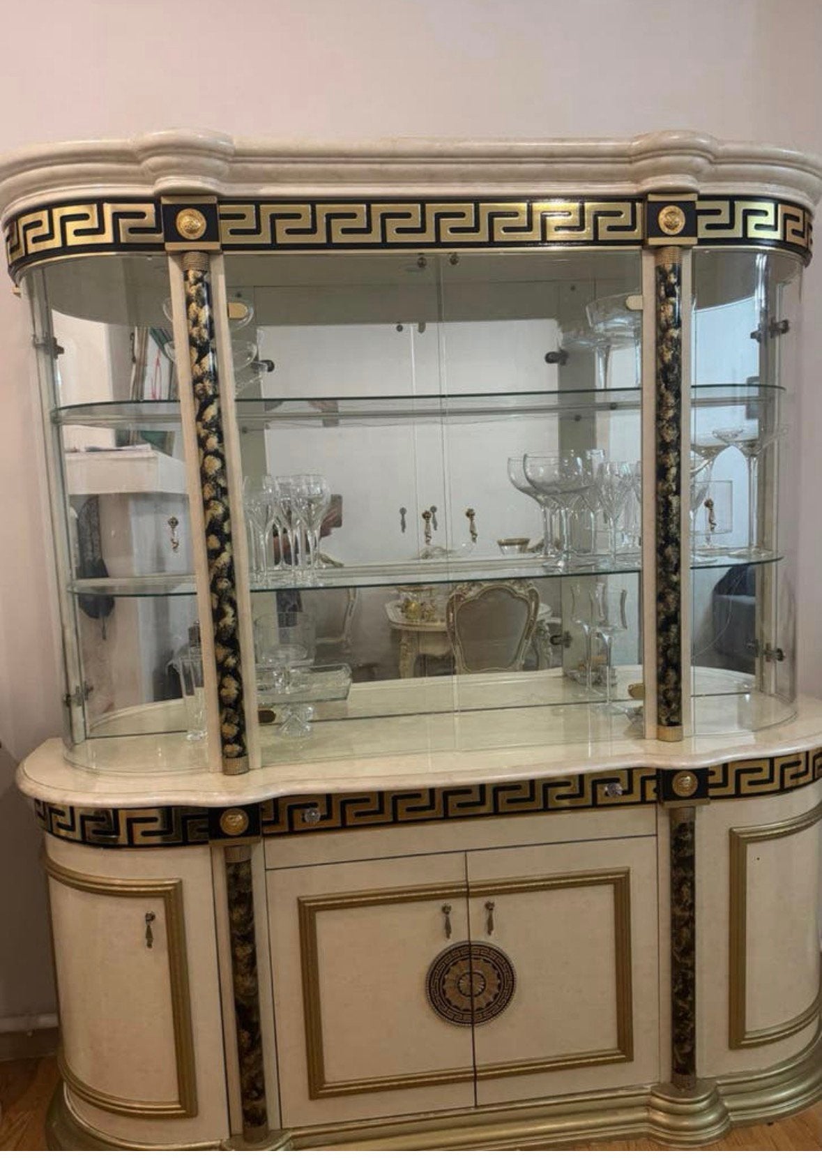 Luxe klassieke eetkamer set – vitrinekast + eettafel, Huis en Inrichting, Ophalen, Zo goed als nieuw