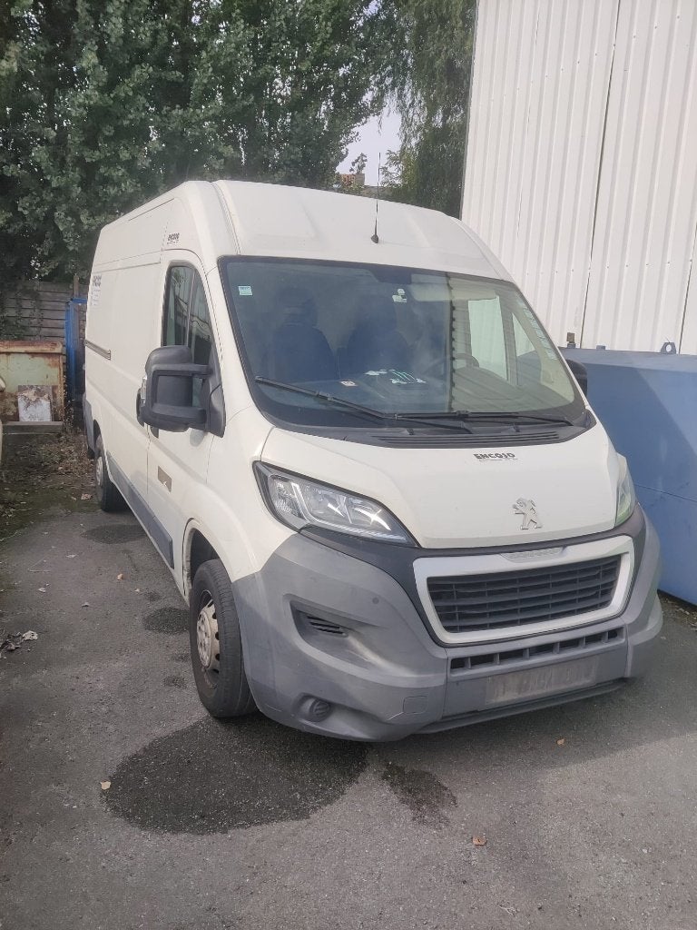 Peugeot Boxer L2H2 2016 - Defecte motor, Auto's, 2500 kg, Wit, Bedrijf, Te koop