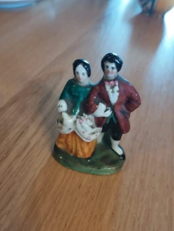 Figurines vintage en porcelaine de Copenhague, Enlèvement