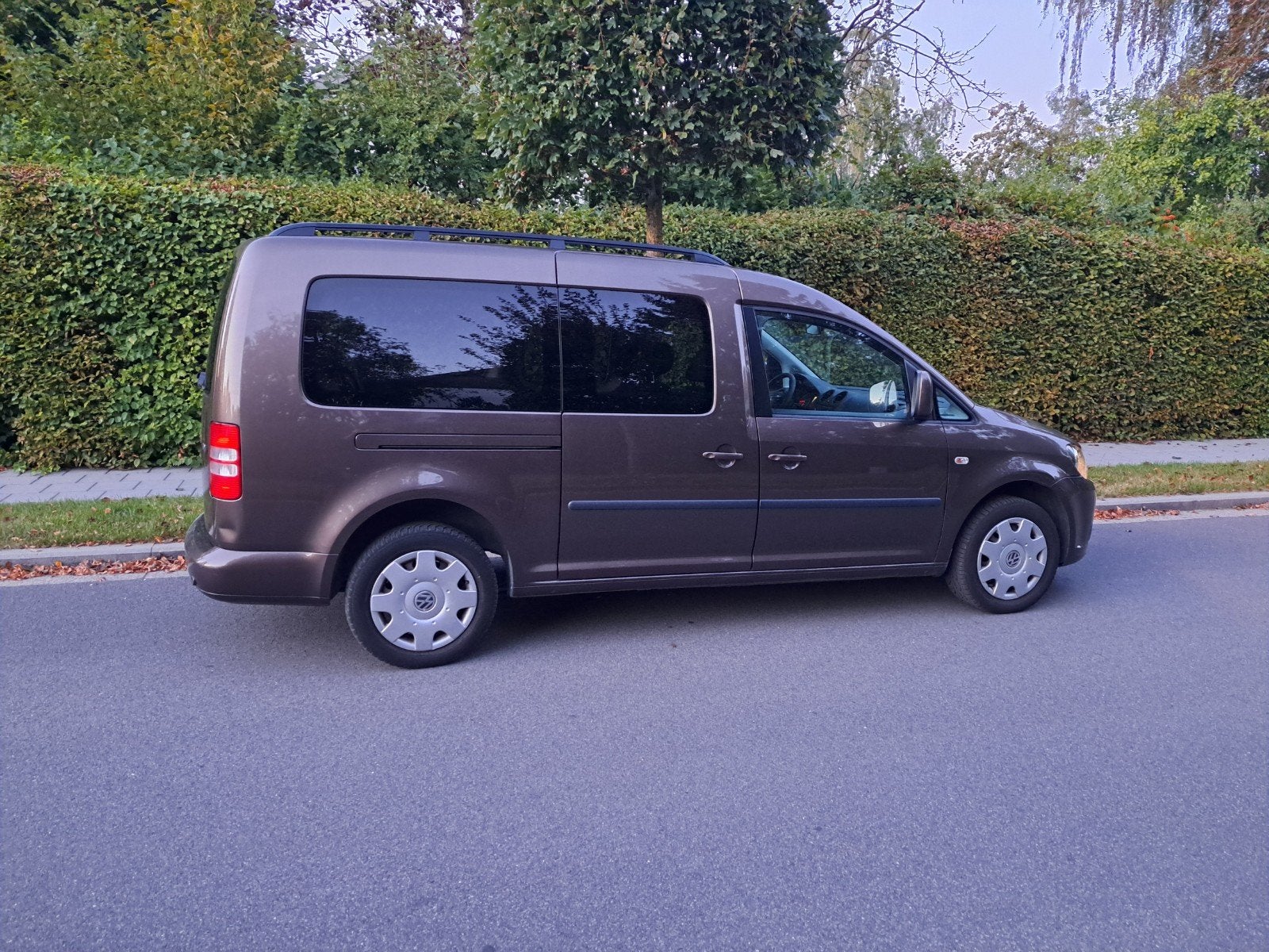Volkswagen Caddy Maxi 7 places au lieu du 1.6 TDI. Distribut, Autos, Volkswagen, 7 places, Entretenue par le concessionnaire, 5 portes